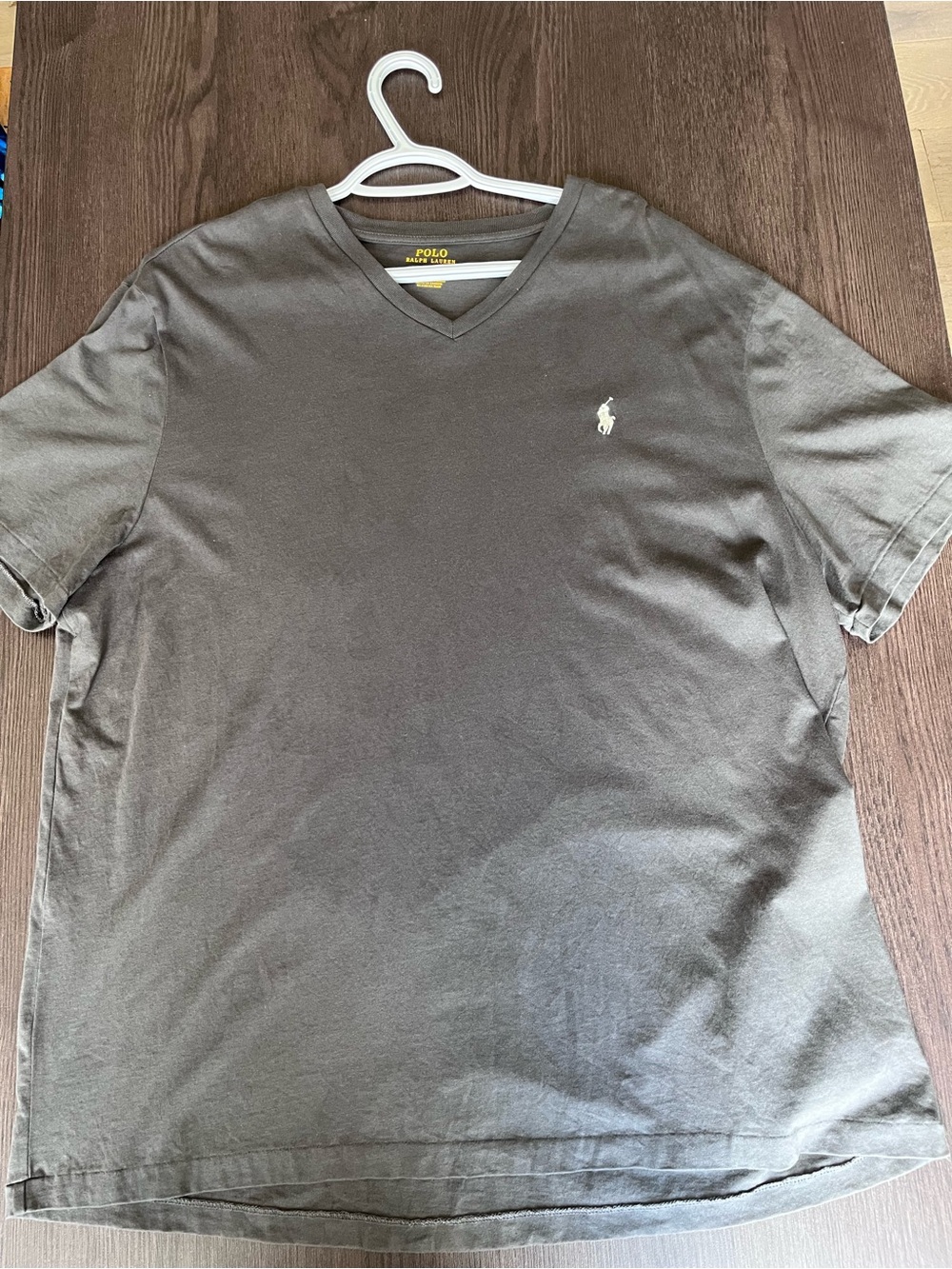 Polo by Ralph Lauren Men's V-Neck Tee in Gray
